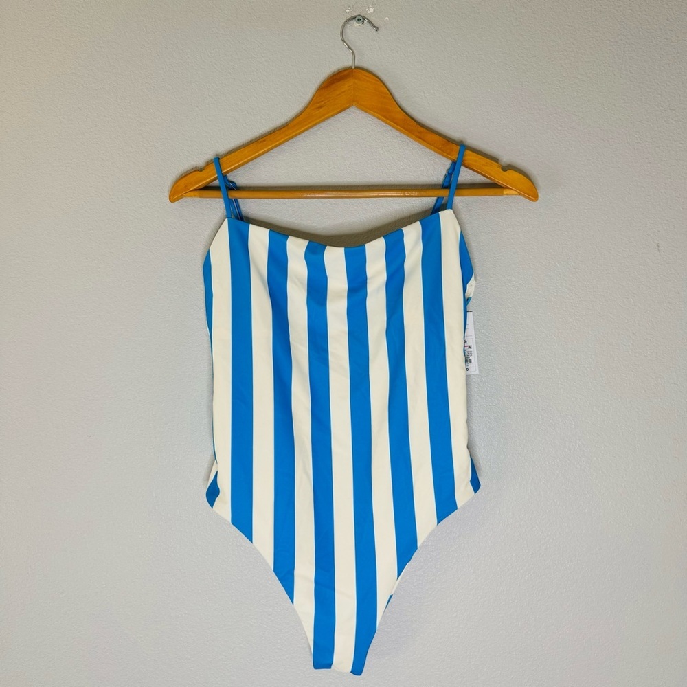 New Swimsuit Woman’s Size M (8-10) Shade & Shore Blue